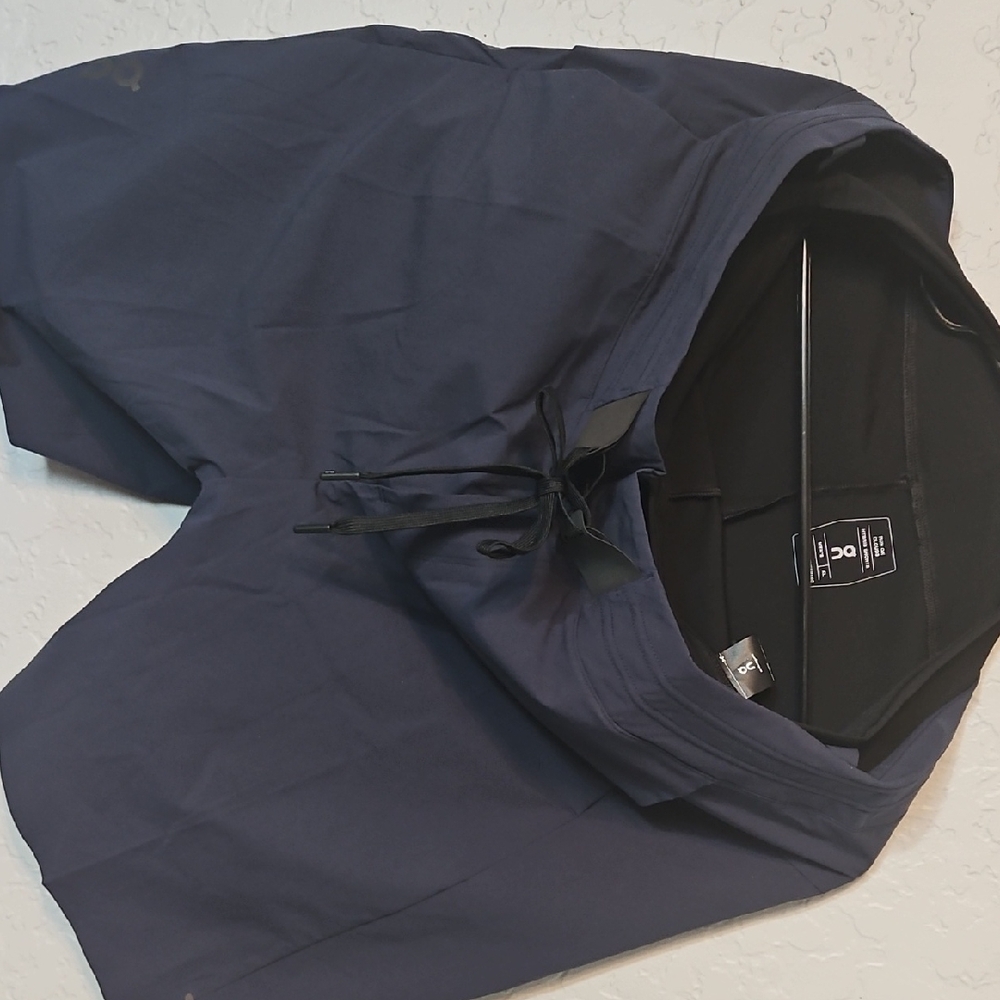 On Running Men's Hybrid Shorts - Navy Blue